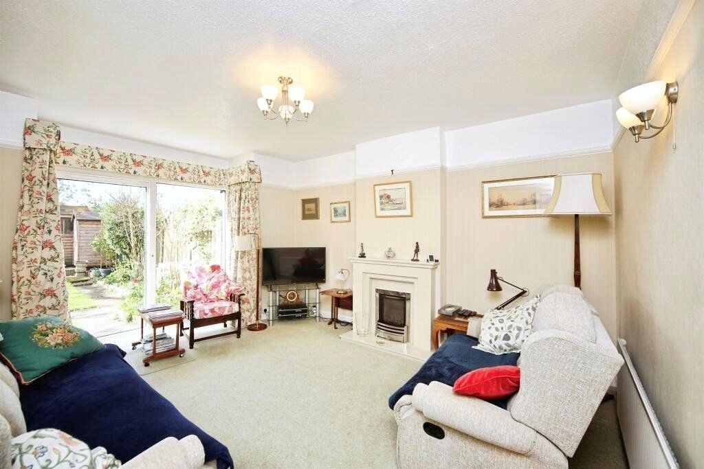 Property photo 3 of 15 Living Room