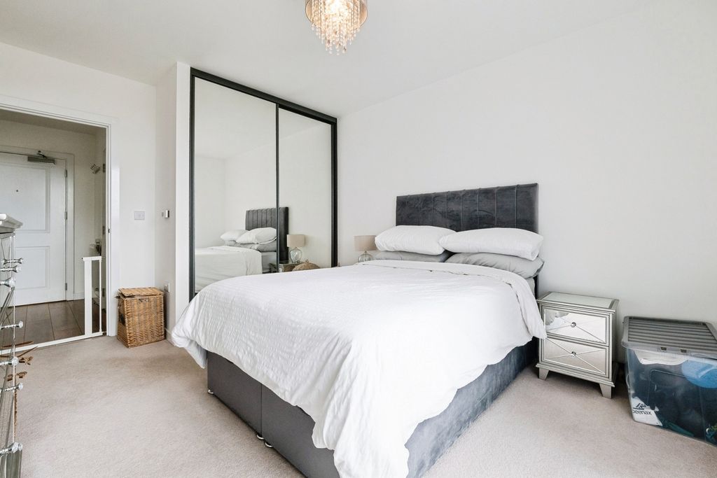 Property photo 3 of 17 Pbox-Img.Jpg