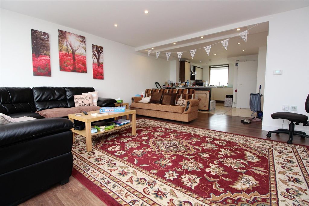 Property photo 3 of 14 Reception Room 1.Jpg