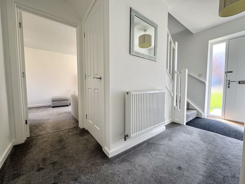 Property photo 3 of 27 Img_2906