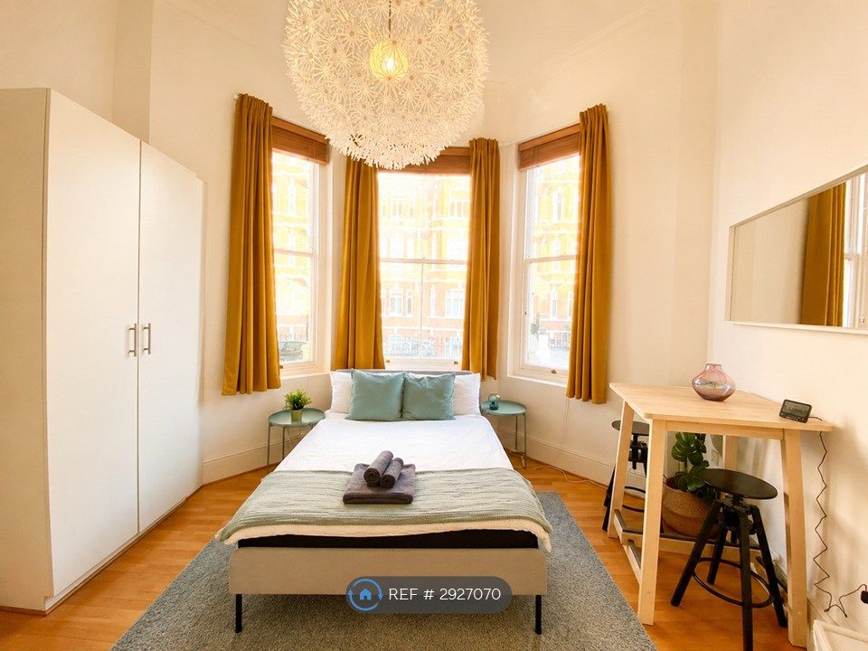 Property photo 1 of 5