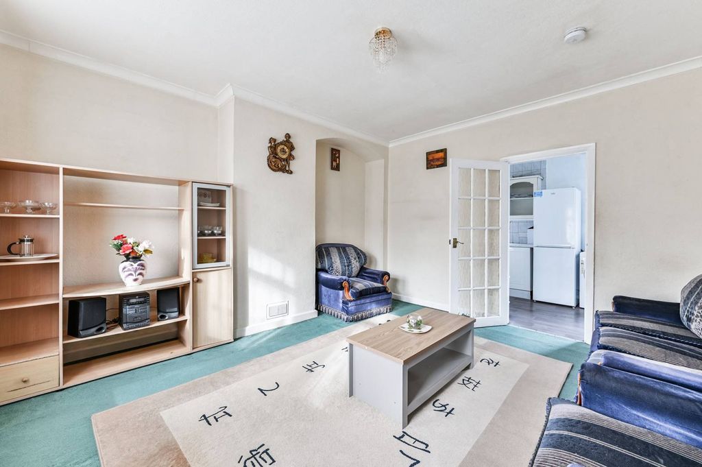 Property photo 1 of 16