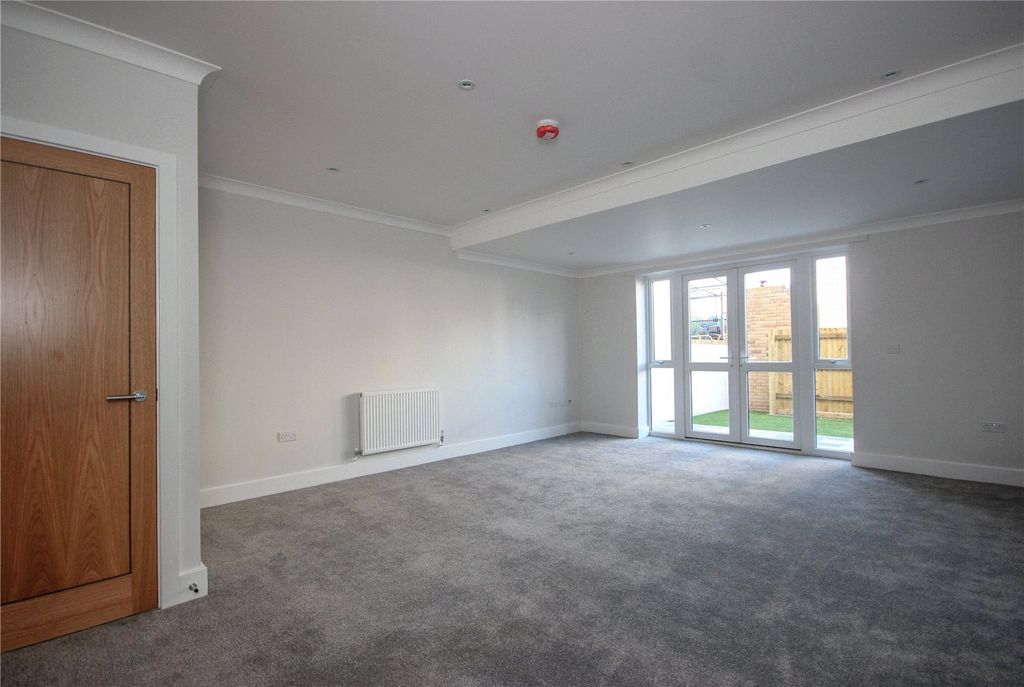 Property photo 3 of 19 Picture No. 20