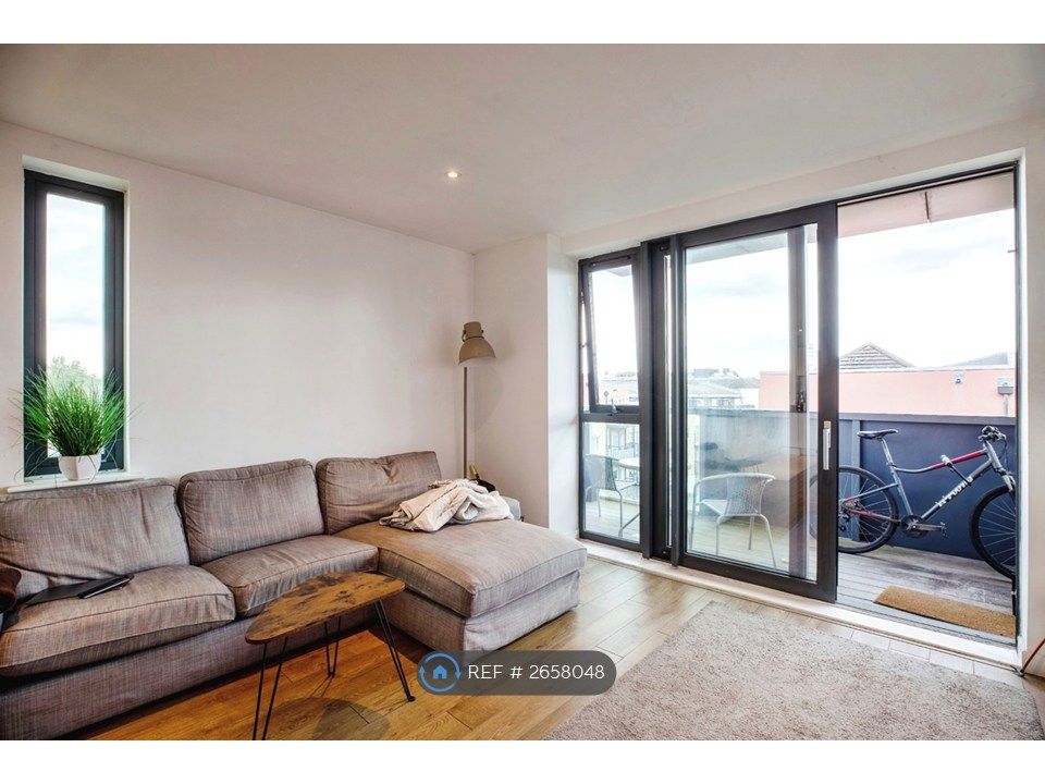 Property photo 3 of 14 Family Room