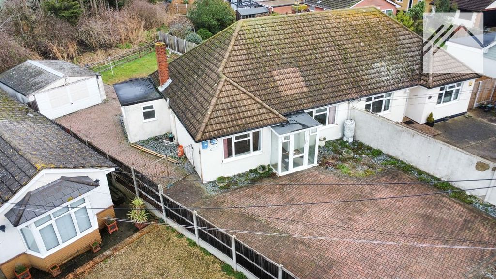 Property photo 2 of 21