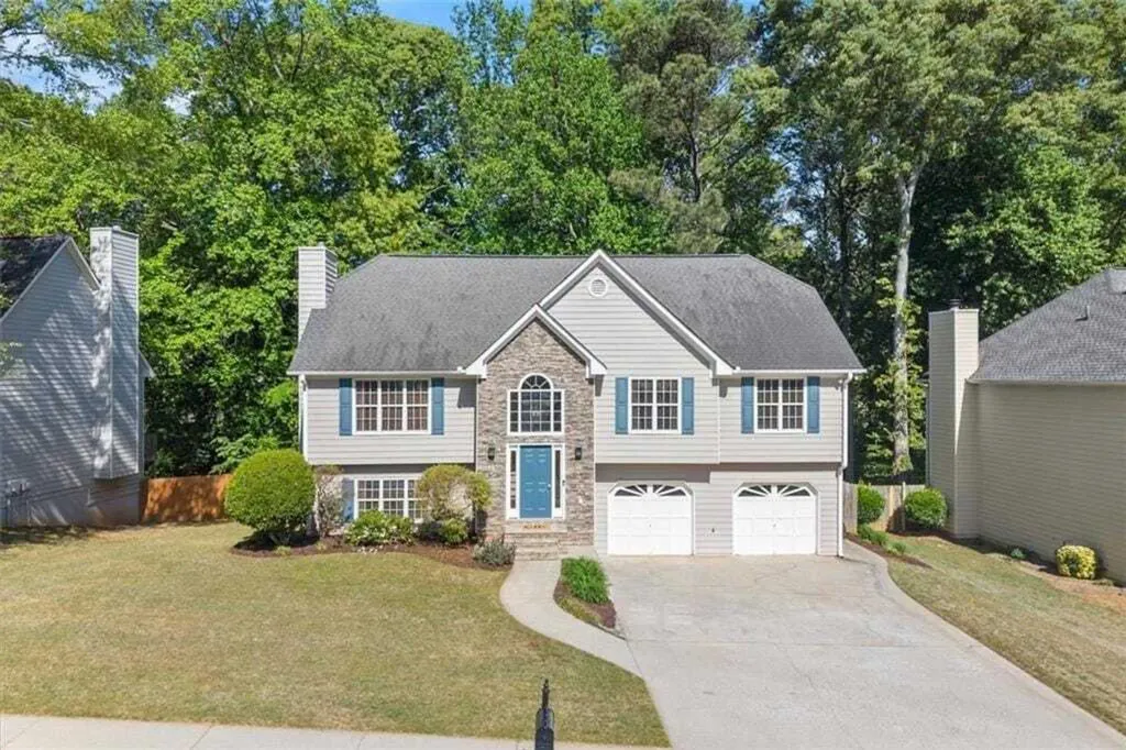 Property photo 1 of 31