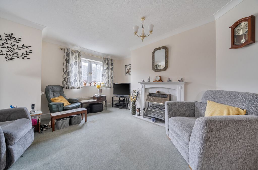 Property photo 3 of 10 1408177-4-698307B...