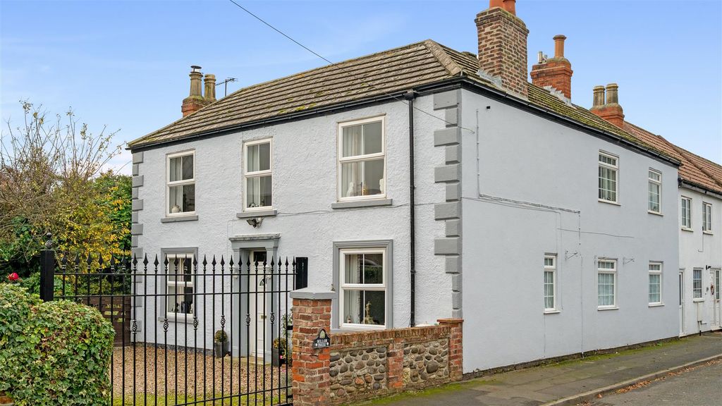 Property photo 1 of 25