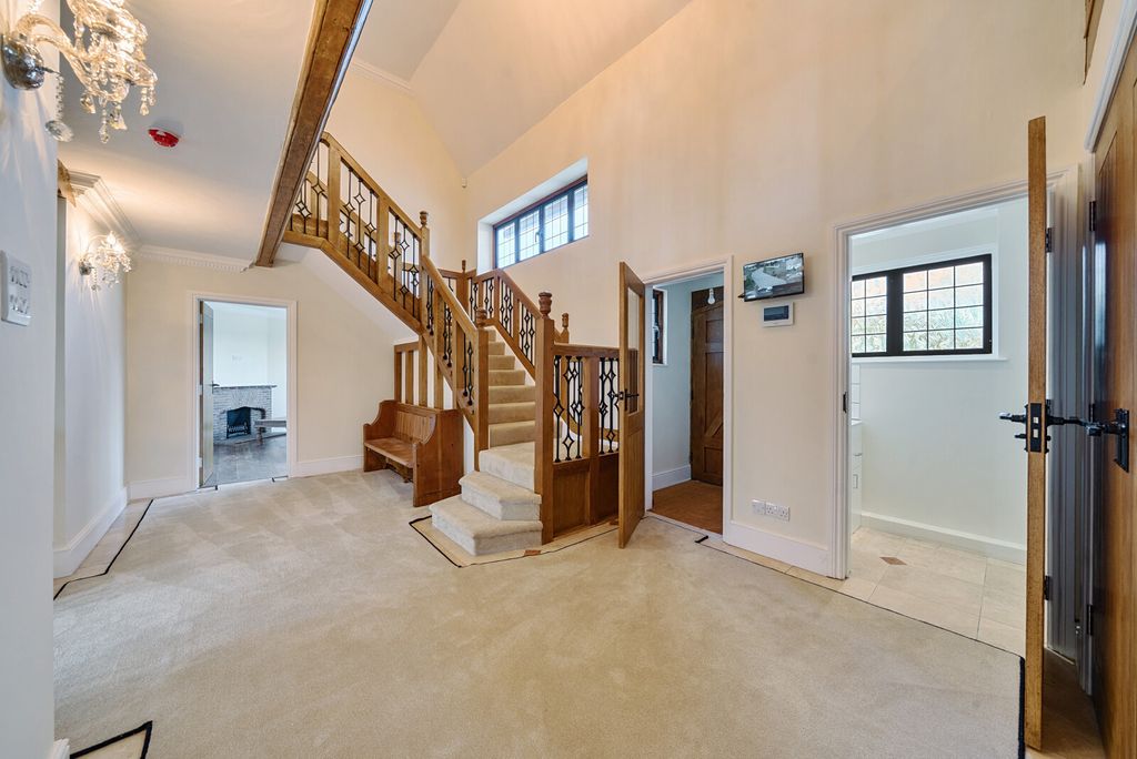 Property photo 3 of 26 1327319-23-687A55...