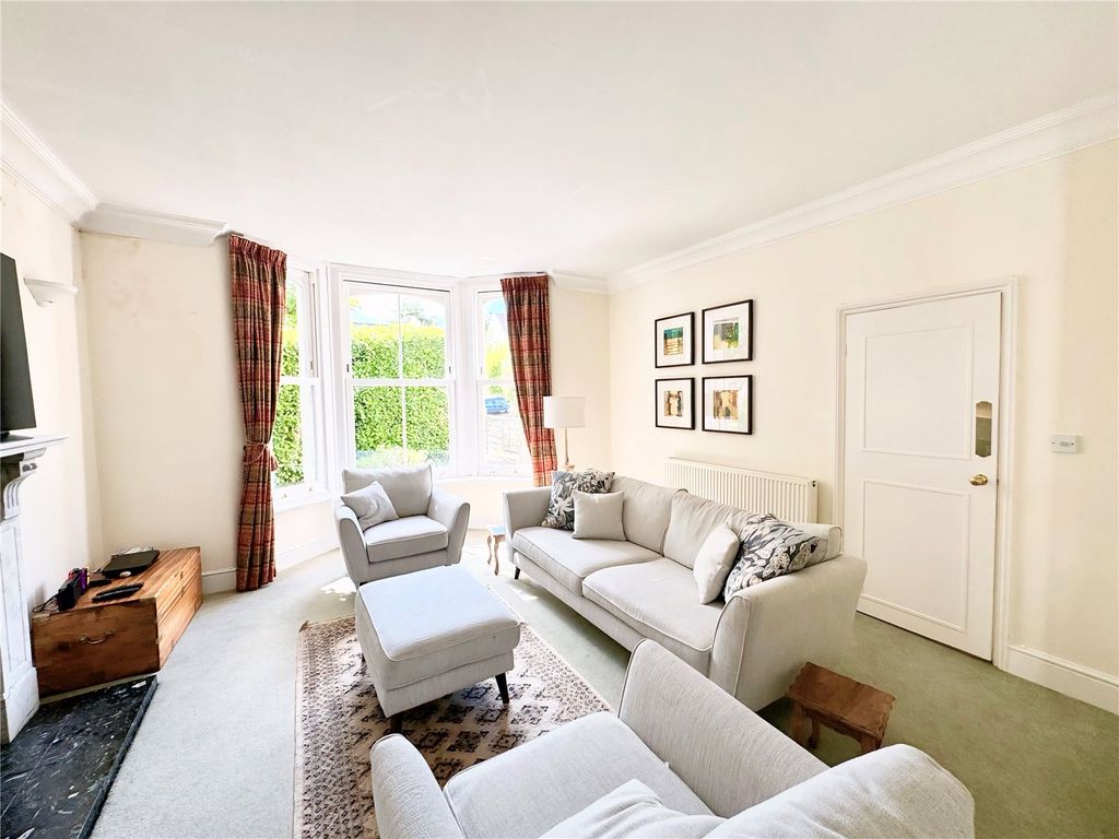 Property photo 2 of 9 Picture No. 42