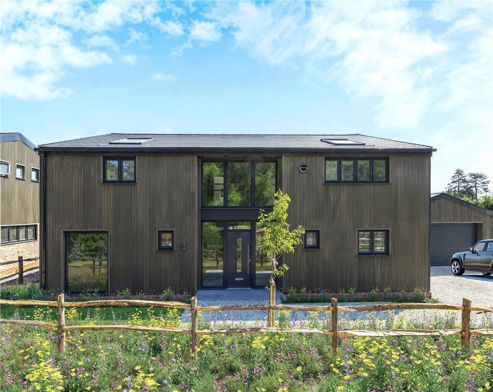 Property photo 1 of 12 External