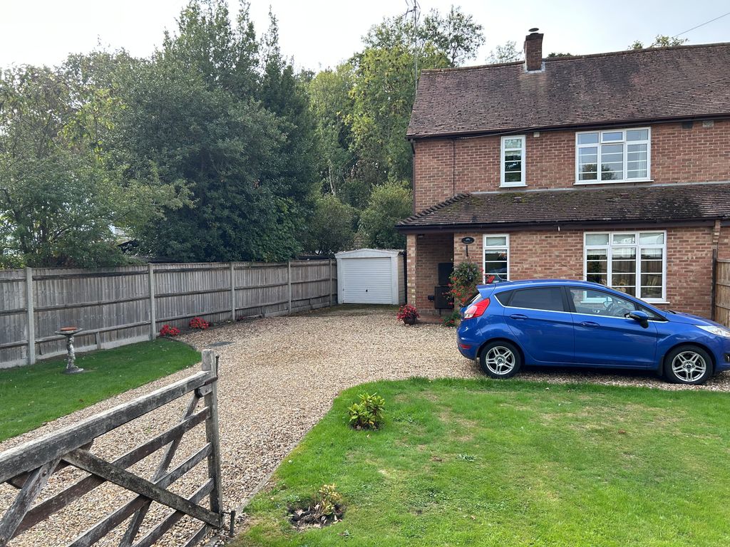 Property photo 2 of 27