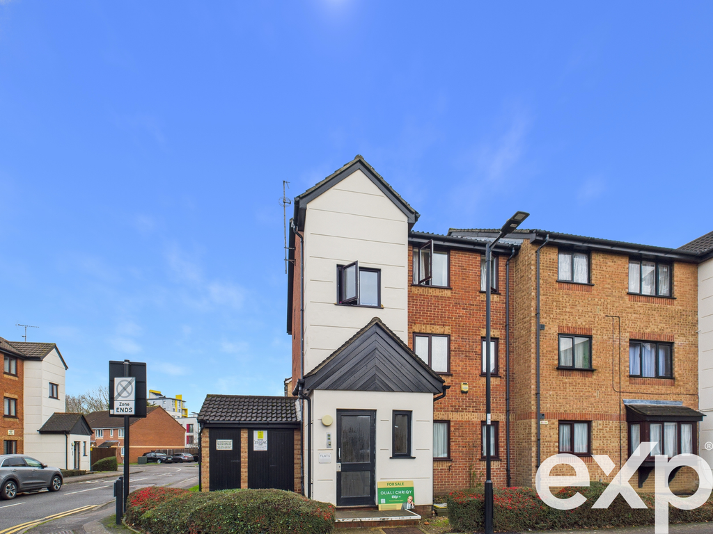 Property photo 2 of 10