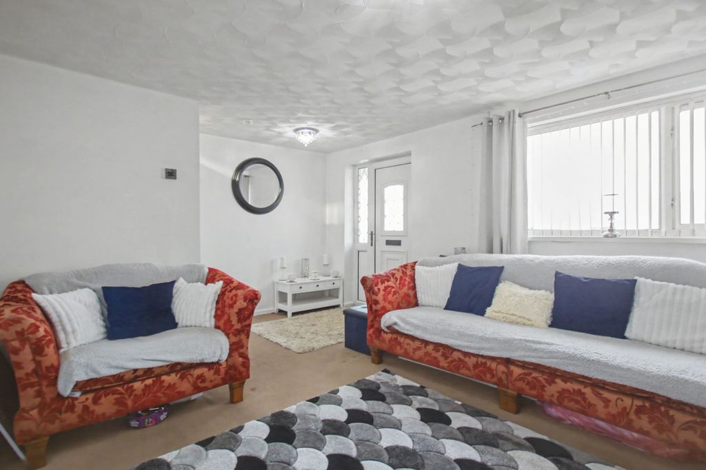 Property photo 3 of 22