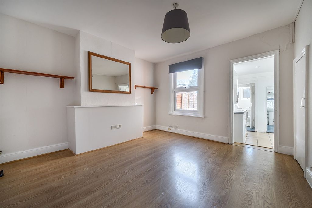 Property photo 2 of 9 Living Room