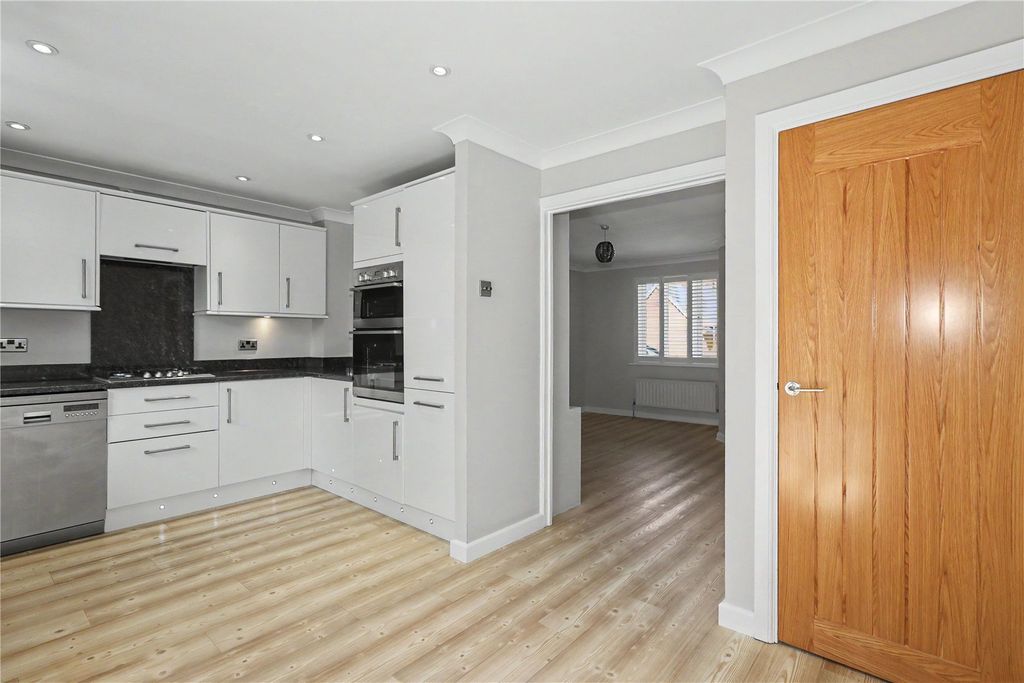 Property photo 2 of 16 Picture No. 06