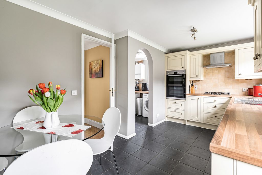 Property photo 3 of 15 17_74053.Jpg