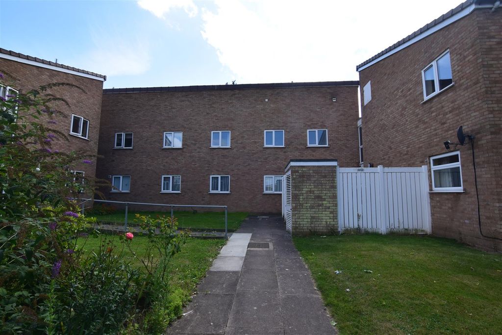 Property photo 1 of 9