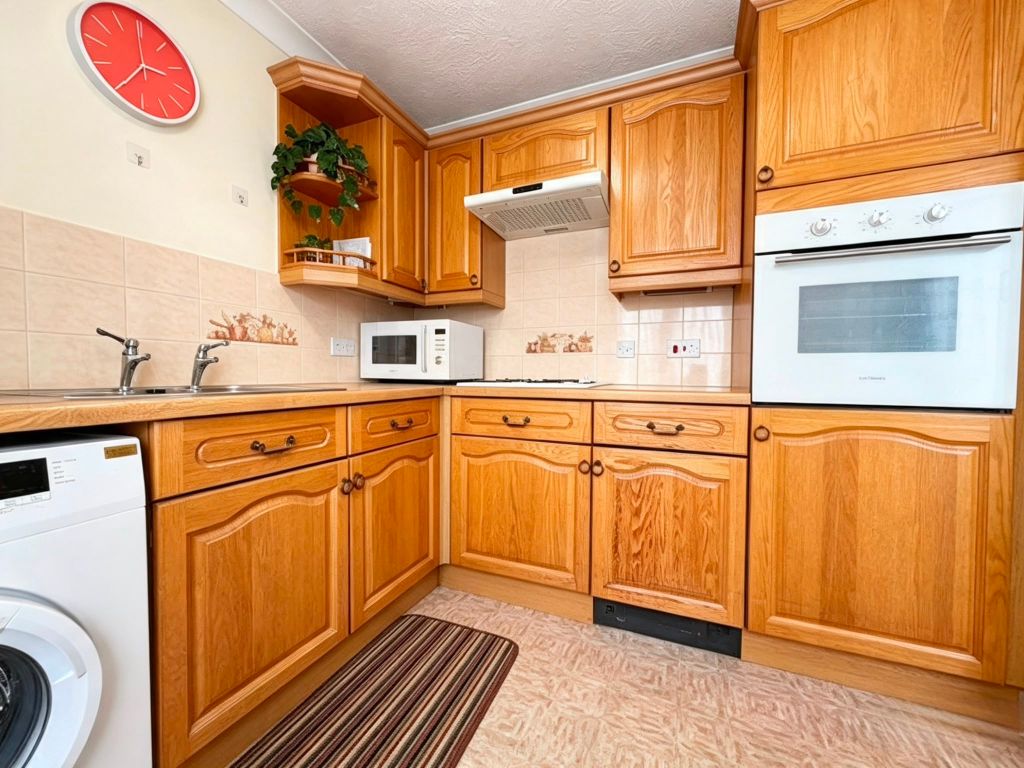 Property photo 2 of 11