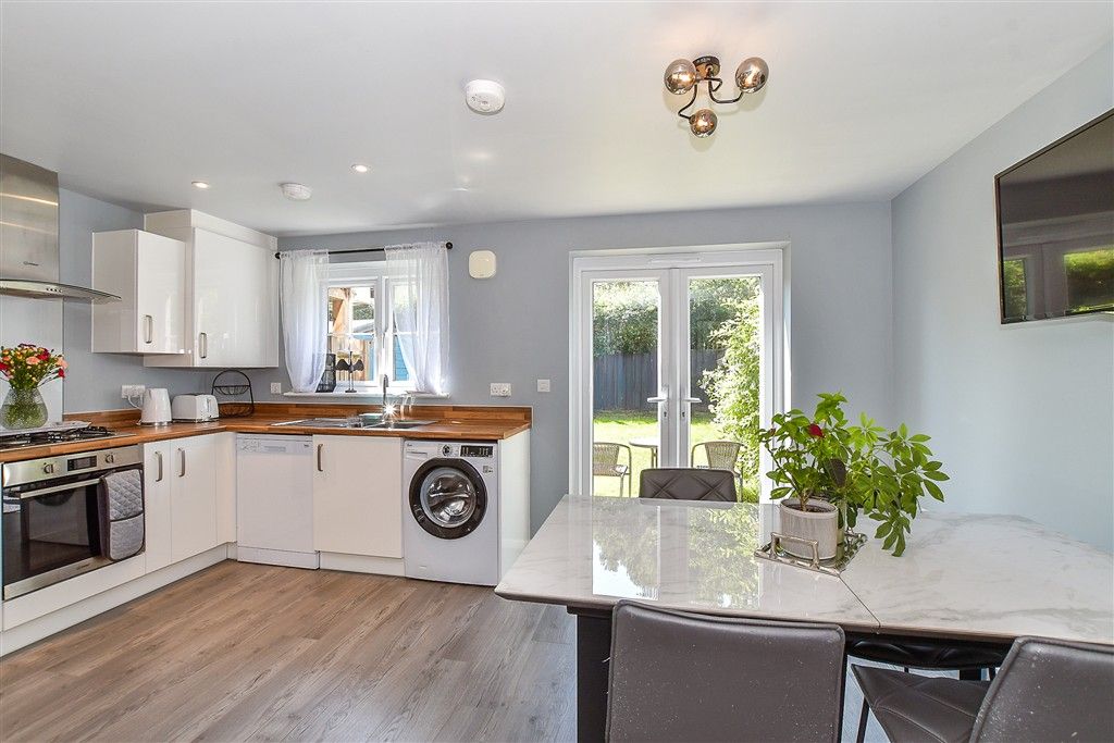 Property photo 3 of 4 Kitchen