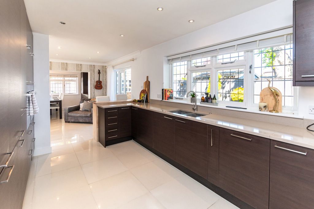 Additional image 14 of 4 bed detached house for saleOrchards Croft, Grimsby DN33