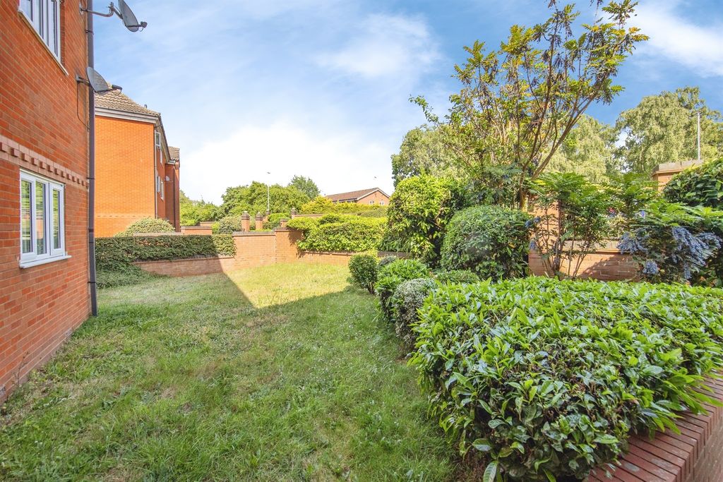 Property photo 3 of 9
