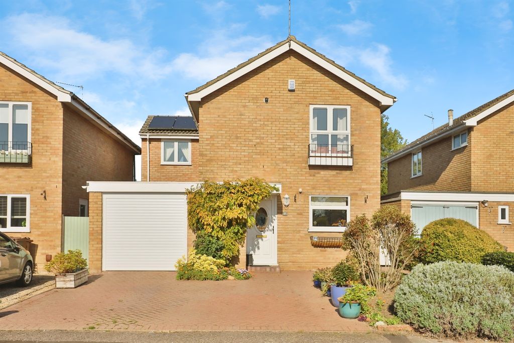 Property photo 1 of 12