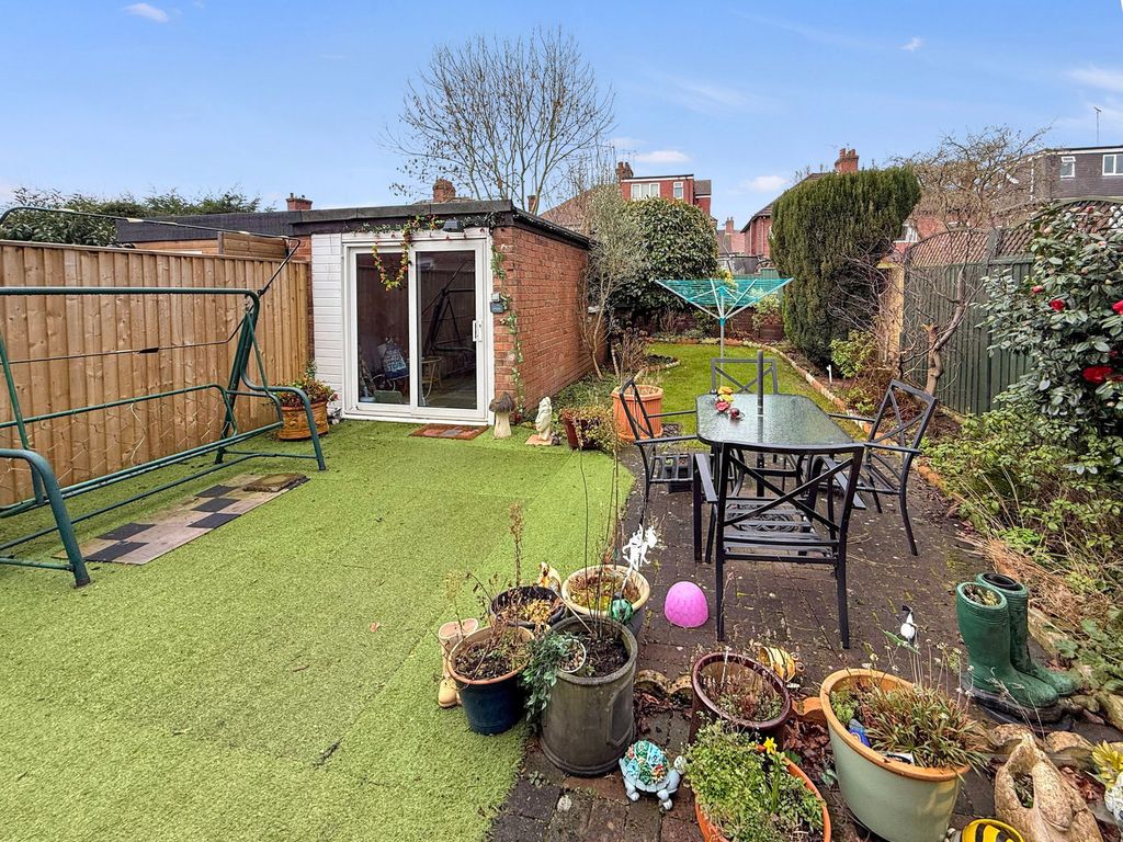 Property photo 2 of 12