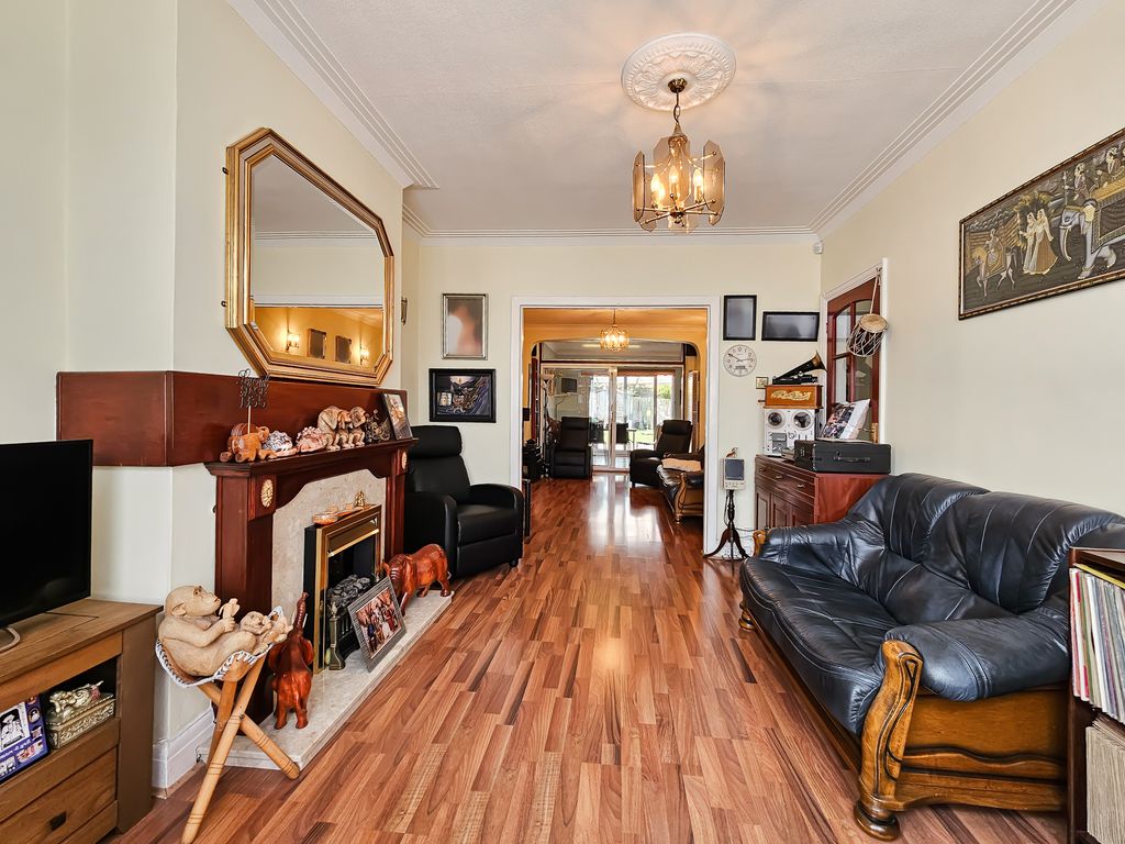 Property photo 1 of 27