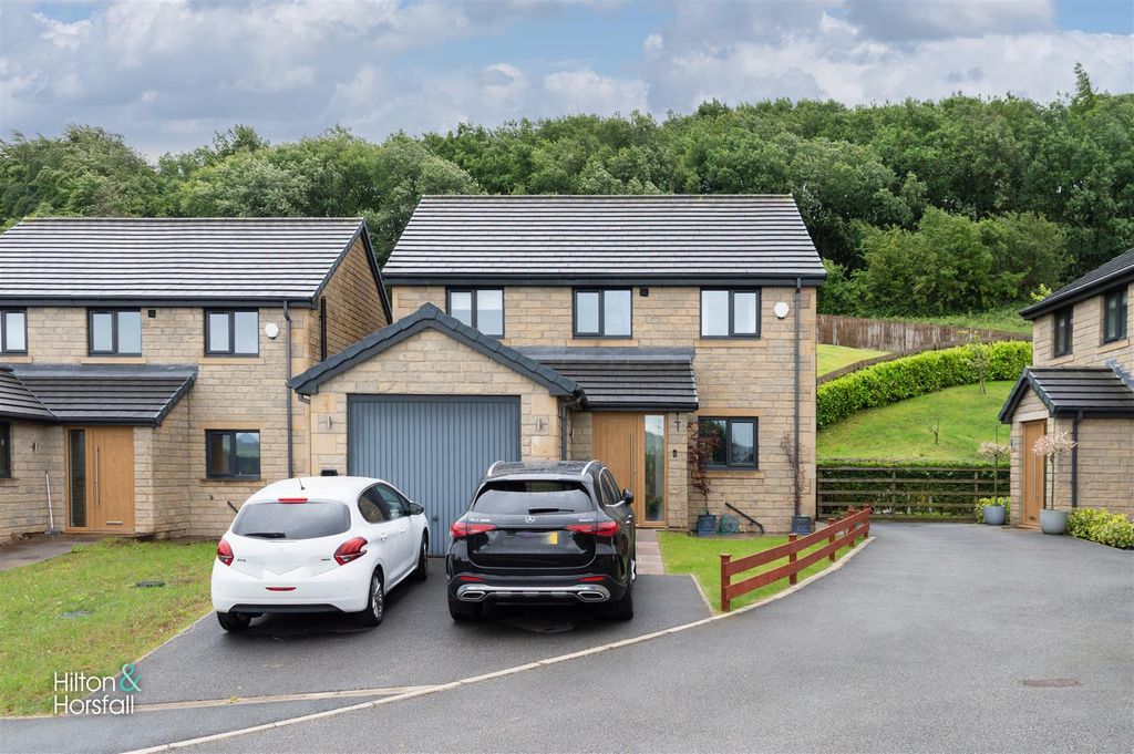 Property photo 1 of 26 Old Brickworks Drive