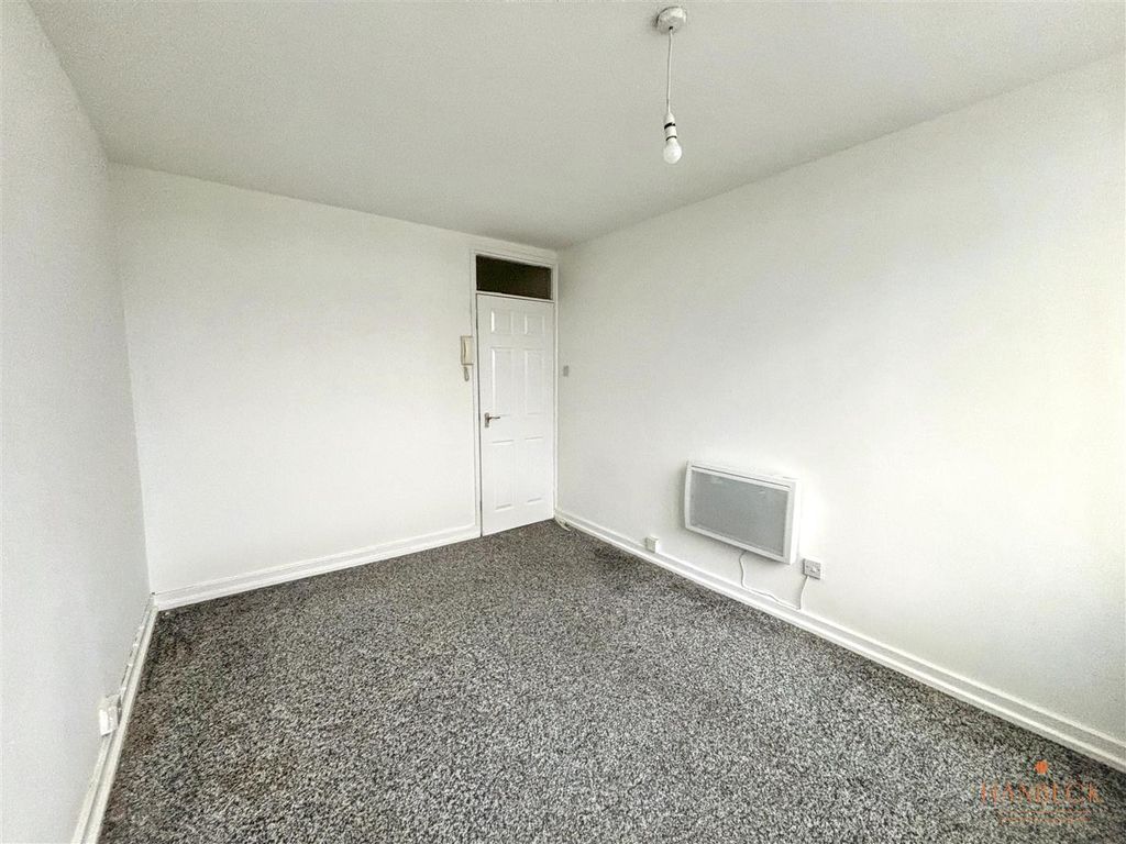 Property photo 3 of 14 Img_0835.Jpg