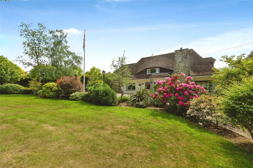 Property photo 3 of 45 Picture No. 53