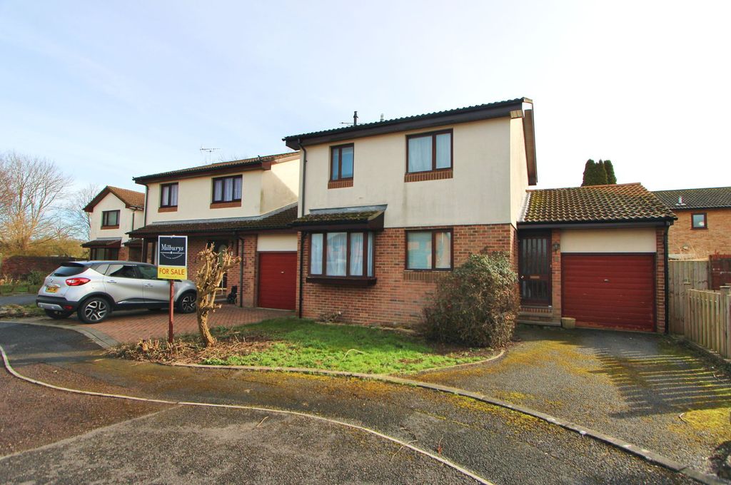 Property photo 1 of 22