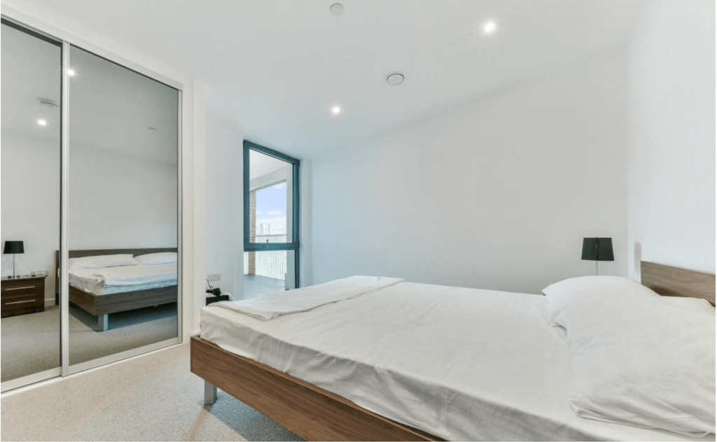 Property photo 1 of 8 1 Bed Flat To Rent Skyline Apartments, London E3