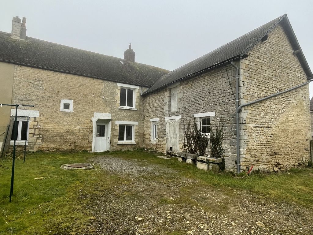 Property photo 1 of 9