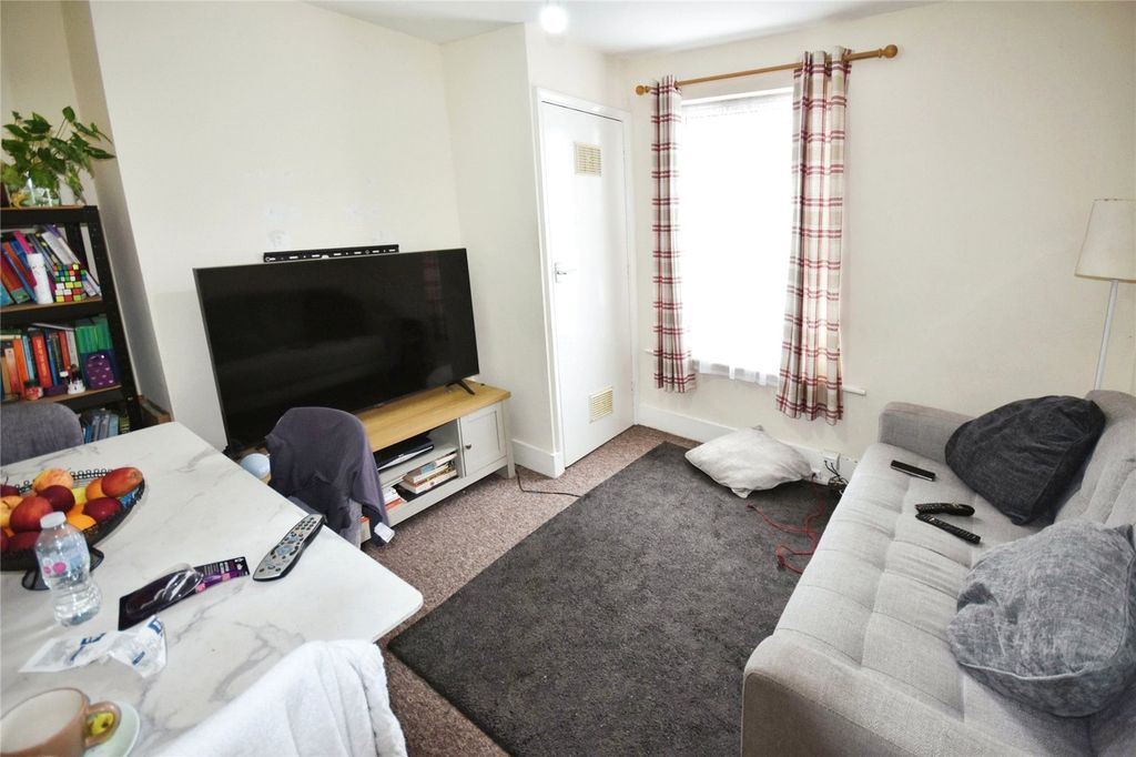 Property photo 2 of 7 Picture No. 01
