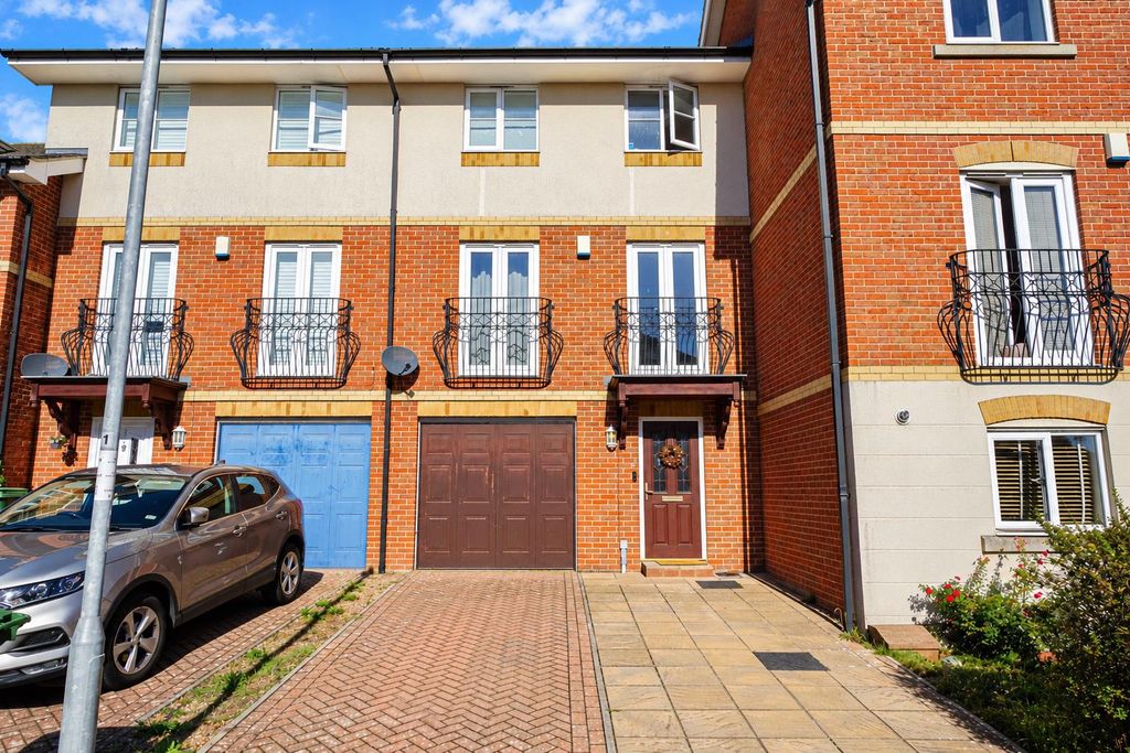 Property photo 1 of 28 3B2B4Eaf-8E7E-4F1B-B49d-F330d2675736.Png