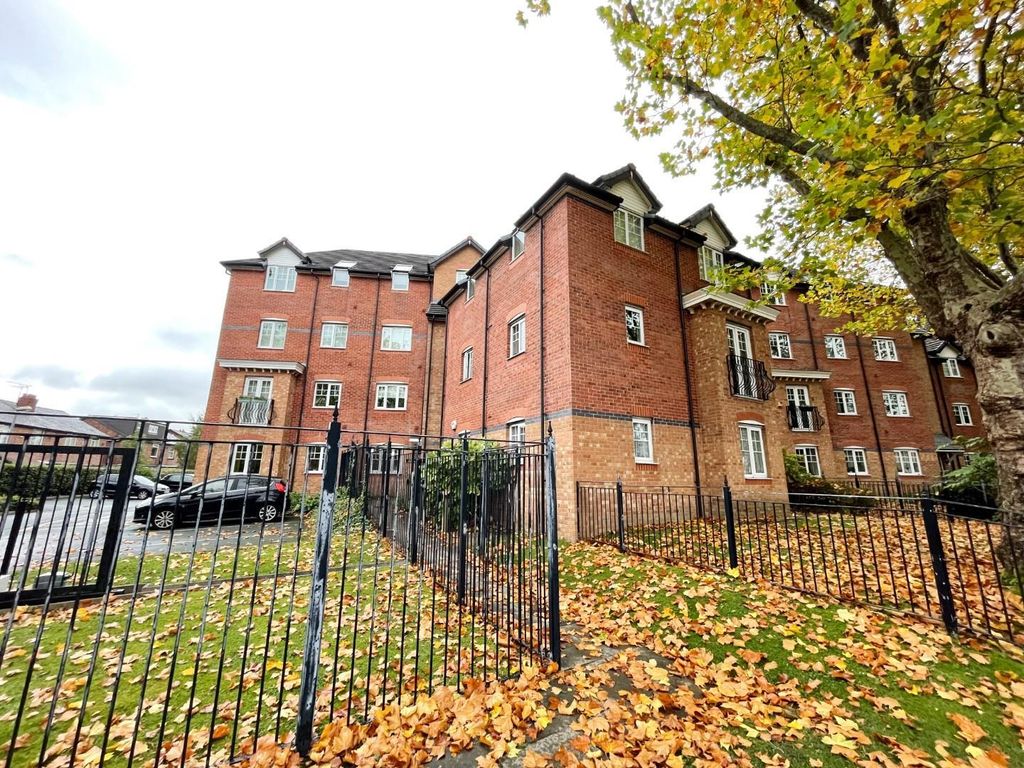 Property photo 1 of 11 External