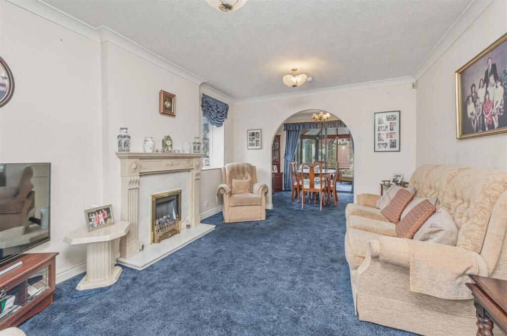 Property photo 3 of 20