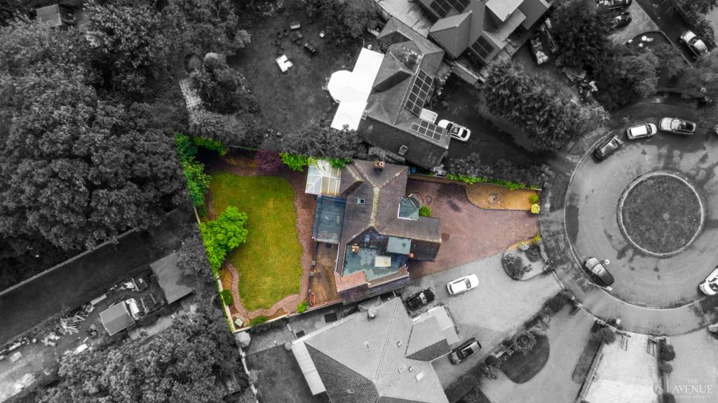 Property photo 2 of 37 4299095
