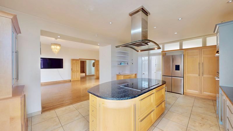 Property photo 3 of 26 Photo 15