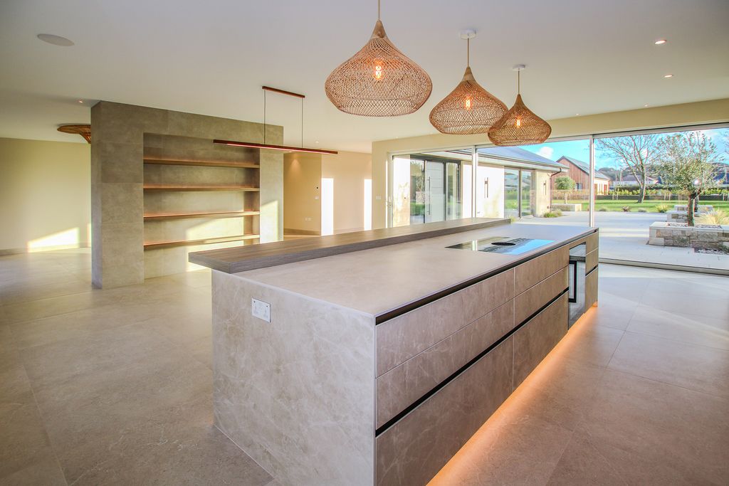 Property photo 2 of 32 Photo 1