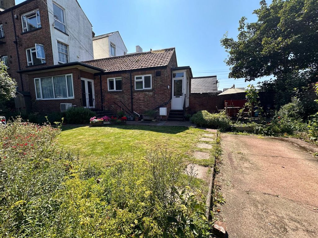 Property photo 2 of 15