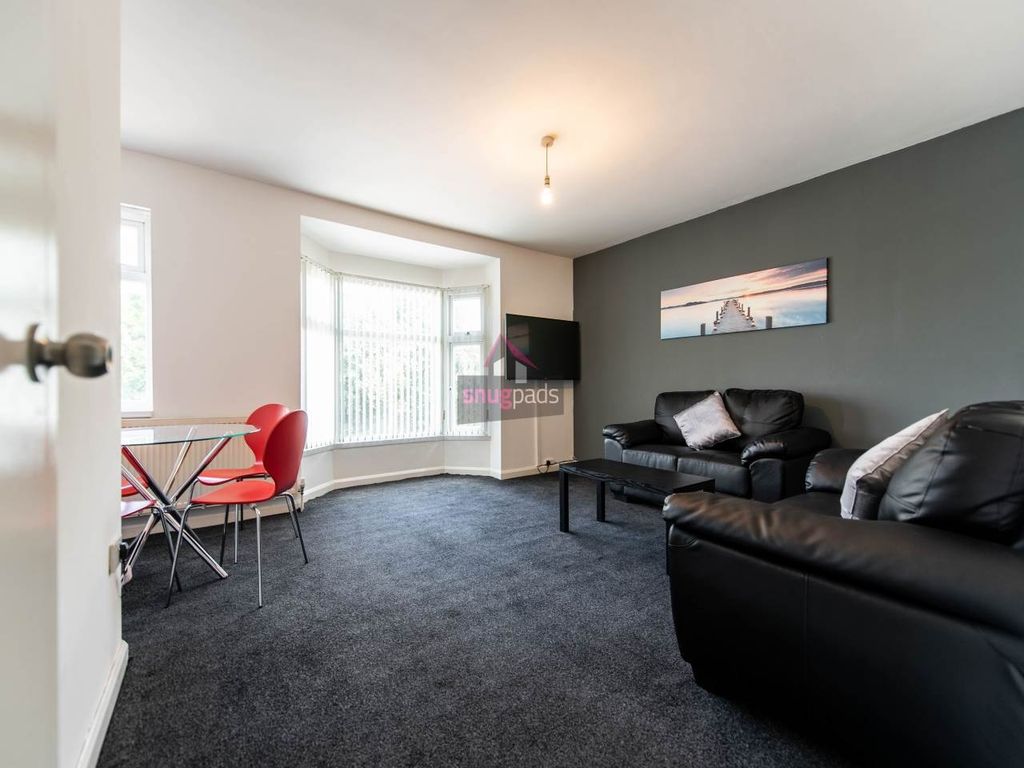 Property photo 1 of 8 Bright, Modern Living Room With A Large Bay Window...