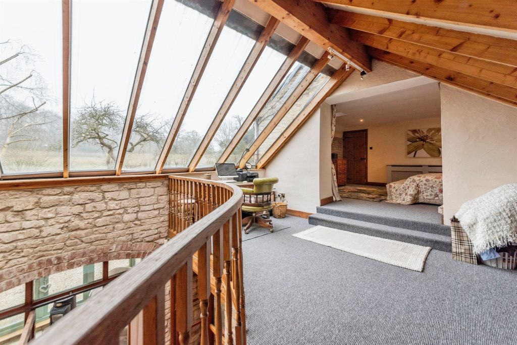 Property photo 1 of 28