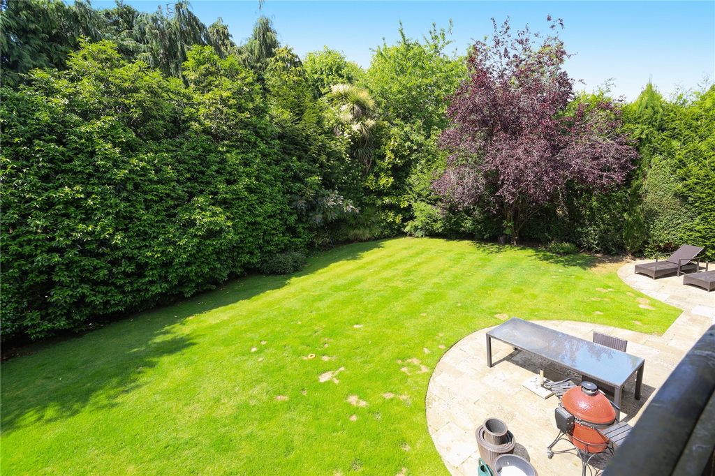 Property photo 2 of 11 Picture No. 16