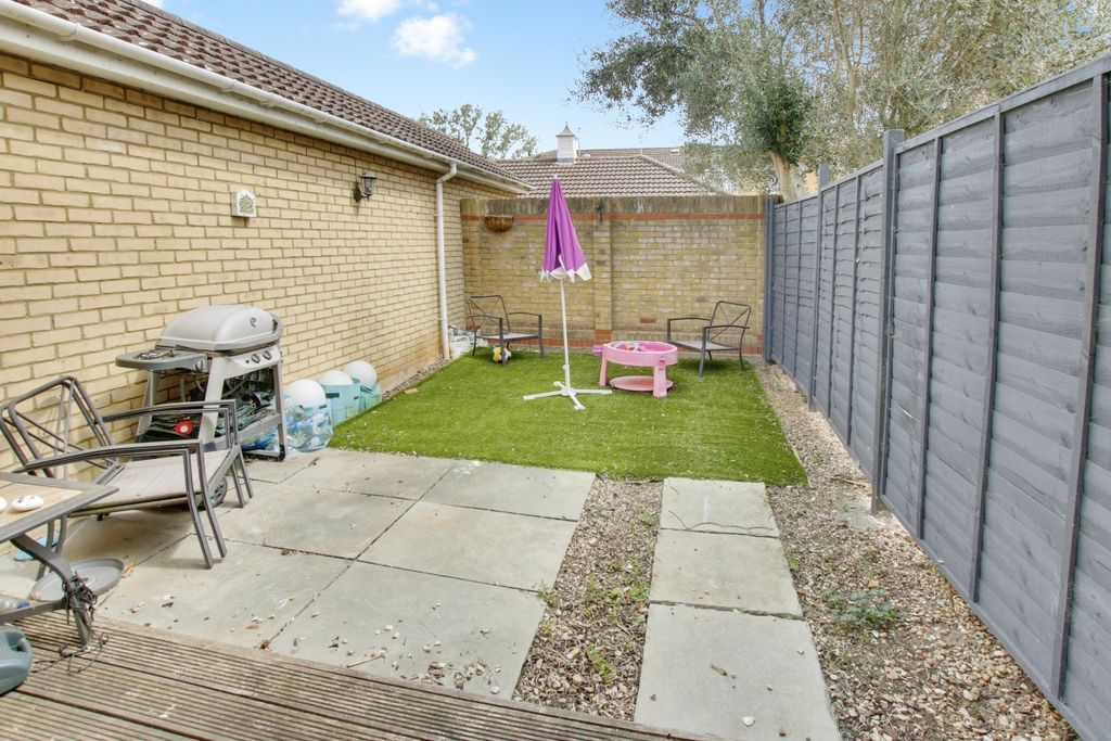 Property photo 2 of 9