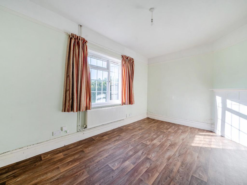 Property photo 3 of 19 1357278-1-68d4Fcd3c84Fe.Jpg