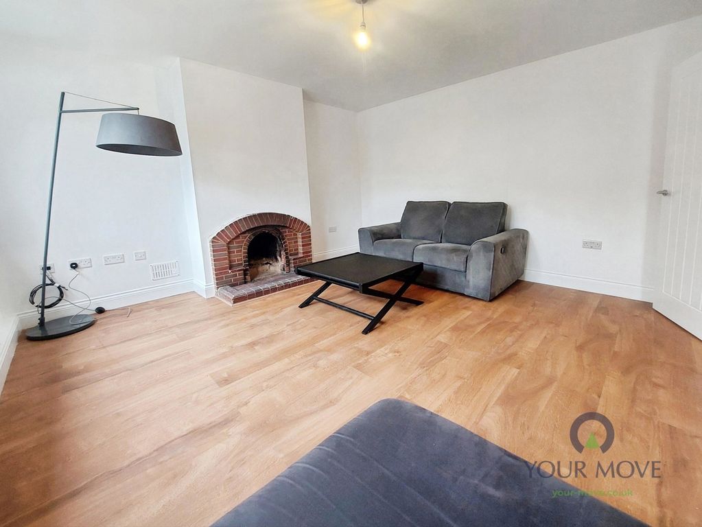 Property photo 3 of 19 Front Room
