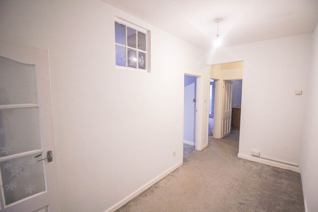 Additional image 7 of 2 bed flat for saleLower Church Road, Weston-Super-Mare BS23
